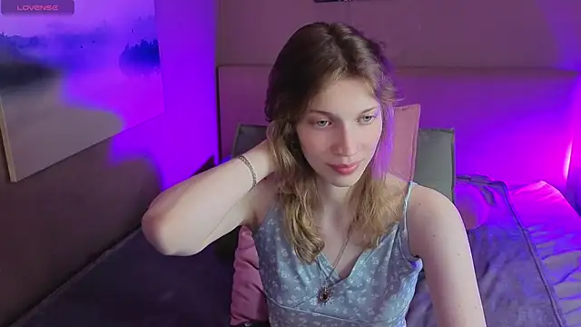 Emily Cartex online show from 06-26-26, 05:45