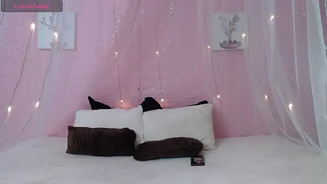 Snapshot of majumei chatting on 05-16-26, 04:20 majumei online show from 05-16-26, 04:20