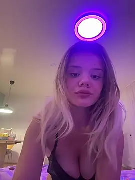 Snapshot of badbunnybabsy chatting on 07-24-26, 07:45 badbunnybabsy online show from 07-24-26, 07:45