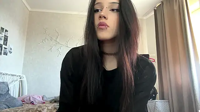 LouisePavlides online show from 05-03-26, 01:50