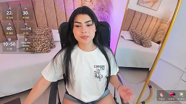 SofiVelvet  online show from 05-04-26, 01:29