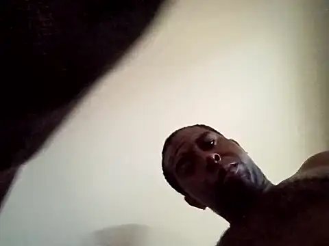 TomFrm69 online show from 04-26-26, 05:54