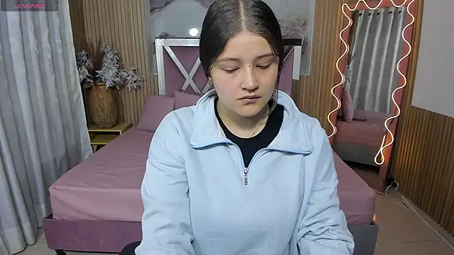 Snapshot of Krysstal_tay1 chatting on 06-16-26, 11:46 Krysstal tay1 online show from 06-16-26, 11:46