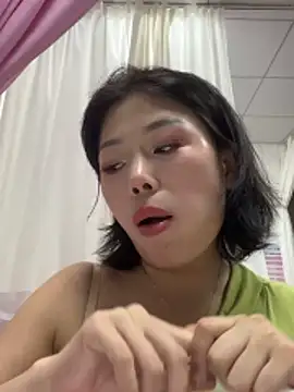 Snapshot of milkwine chatting on 05-21-26, 04:14 milkwine online show from 05-21-26, 04:14