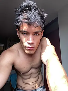 Cristopher2829 online show from 06-11-26, 02:48