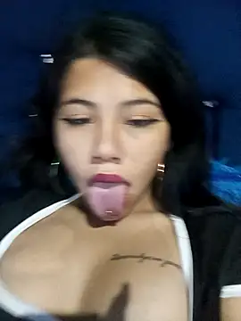 chiquibaby17 online show from 04-27-26, 10:35