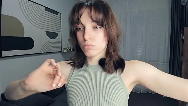 LydaAinley online show from 04-28-26, 08:25