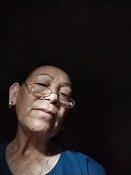 Snapshot of mouth22 chatting on 05-27-26, 09:34 mouth22 online show from 05-27-26, 09:34