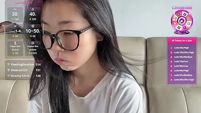 Snapshot of XIAOnaimao-001 chatting on 06-14-26, 02:24 XIAOnaimao-001 online show from 06-14-26, 02:24