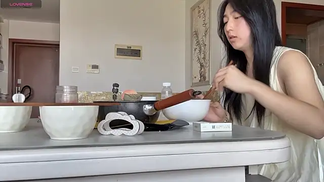 Snapshot of XIAOnaimao-001 chatting on 07-02-26, 05:35 XIAOnaimao-001 online show from 07-02-26, 05:35