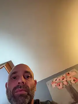 Snapshot of susitanito chatting on 03-09-25, 01:56 susitanito online show from 03-09-25, 01:56