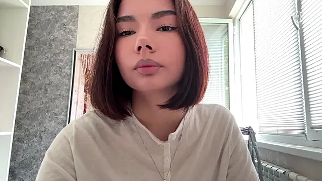 MarylnMonnier online show from 05-18-26, 08:20