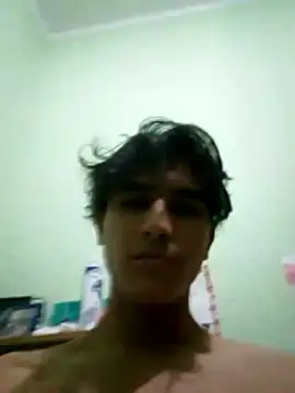 Snapshot of Sempai_Moon chatting on 06-02-26, 02:57 Sempai Moon online show from 06-02-26, 02:57