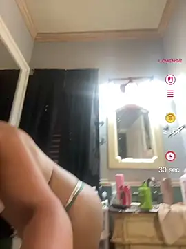 Vanessa Valentine online show from 07-31-26, 07:35