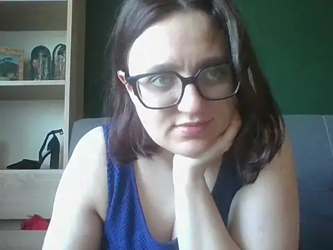 sensual paris online show from 04-28-26, 05:34