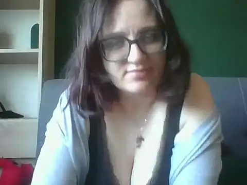 sensual paris online show from 04-30-26, 05:47