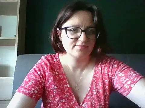 Snapshot of sensual_paris chatting on 06-29-26, 05:25 sensual paris online show from 06-29-26, 05:25