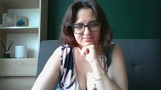 Snapshot of sensual_paris chatting on 07-07-26, 07:23 sensual paris online show from 07-07-26, 07:23