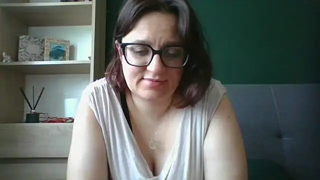 Snapshot of sensual_paris chatting on 07-13-26, 05:32 sensual paris online show from 07-13-26, 05:32
