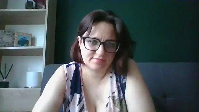 Snapshot of sensual_paris chatting on 07-16-26, 05:35 sensual paris online show from 07-16-26, 05:35