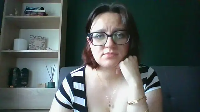Snapshot of sensual_paris chatting on 07-28-26, 05:25 sensual paris online show from 07-28-26, 05:25