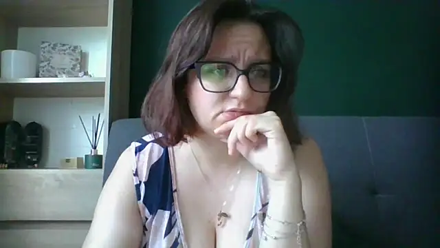 Snapshot of sensual_paris chatting on 07-29-26, 05:27 sensual paris online show from 07-29-26, 05:27