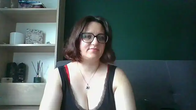 Snapshot of sensual_paris chatting on 08-03-26, 05:28 sensual paris online show from 08-03-26, 05:28