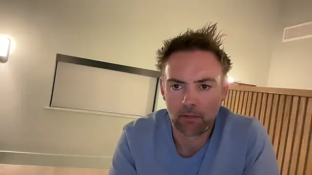 BronzeShowtime67 online show from 05-06-26, 09:42