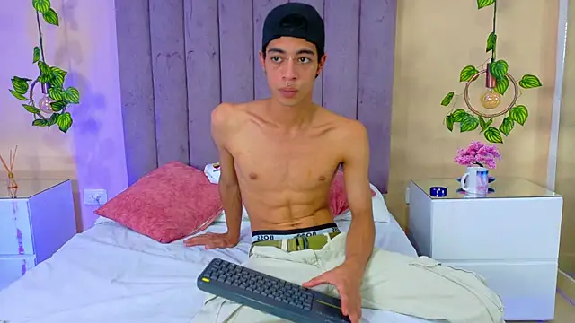 Liam  Mercury online show from 06-26-26, 08:02