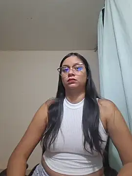 zoehot07 online show from 07-08-26, 10:36