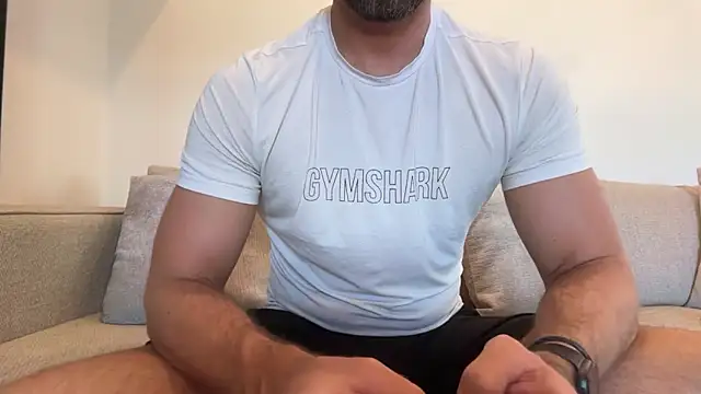 Snapshot of gymshrk chatting on 04-27-26, 10:24 gymshrk online show from 04-27-26, 10:24
