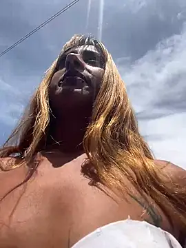 sophia forest online show from 04-29-26, 03:38