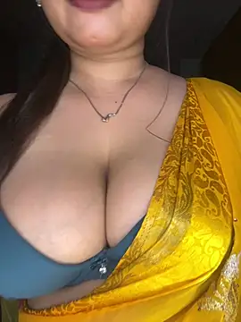 Snapshot of Naughty_pooja44 chatting on 05-17-26, 05:53 Naughty pooja44 online show from 05-17-26, 05:53