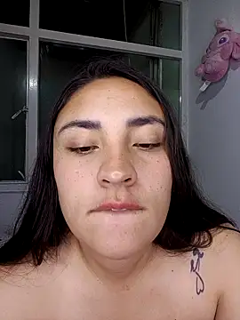 Snapshot of -brendda- chatting on 07-05-26, 04:19 -brendda- online show from 07-05-26, 04:19