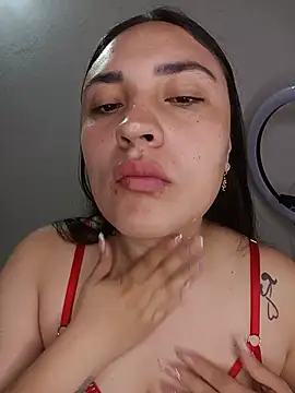 Snapshot of -brendda- chatting on 07-31-26, 02:44 -brendda- online show from 07-31-26, 02:44