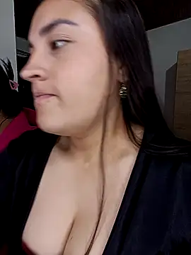 Snapshot of -brendda- chatting on 08-01-26, 03:28 -brendda- online show from 08-01-26, 03:28