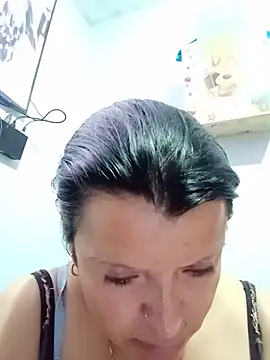 Snapshot of Samantha_Kieran chatting on 05-23-26, 04:11 Samantha Kieran online show from 05-23-26, 04:11