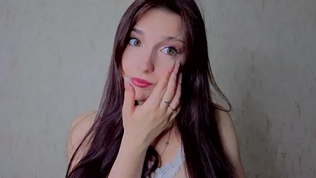Snapshot of georgymaryhi chatting on 06-26-26, 02:10 georgymaryhi online show from 06-26-26, 02:10