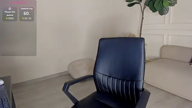 MayaLee  online show from 06-18-26, 02:12