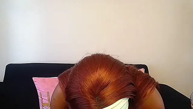 Snapshot of EnchantingLisa chatting on 06-29-26, 10:15 EnchantingLisa online show from 06-29-26, 10:15