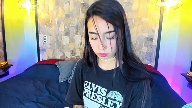 Snapshot of AshleyGross_ chatting on 05-28-26, 07:44 AshleyGross online show from 05-28-26, 07:44