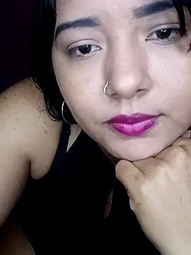 Snapshot of Estrellitadelmar chatting on 05-28-26, 02:14 Estrellitadelmar online show from 05-28-26, 02:14