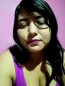 Snapshot of Estrellitadelmar chatting on 05-30-26, 01:46 Estrellitadelmar online show from 05-30-26, 01:46