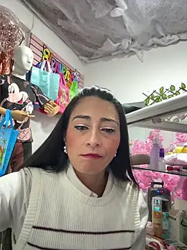 IsabellaMariet online show from 06-11-26, 01:20
