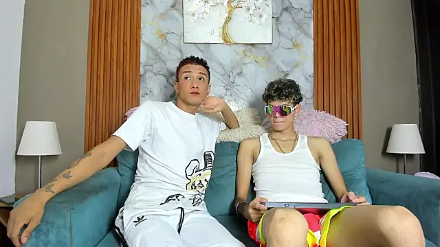 Snapshot of KING_BOYS2026 chatting on 05-12-26, 01:36 KING BOYS2026 online show from 05-12-26, 01:36