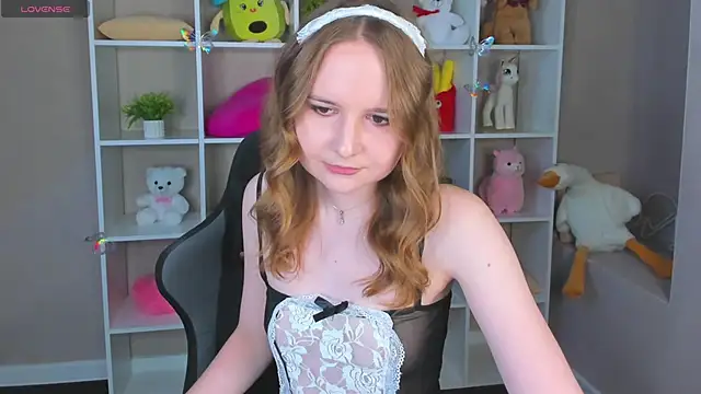 Emmaa Kimm online show from 06-08-26, 01:28