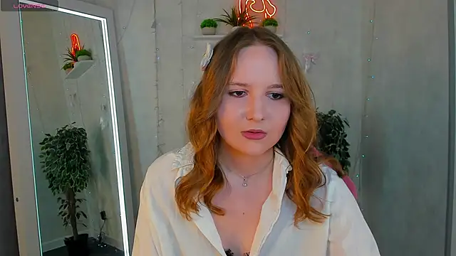 Emmaa Kimm online show from 06-11-26, 01:05