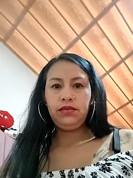 sexyandhotlatina2026 online show from 04-28-26, 02:44