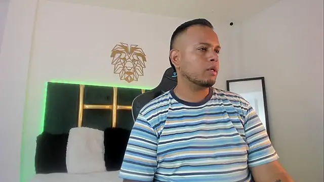 Snapshot of Jay_raze chatting on 05-23-26, 12:09 Jay raze online show from 05-23-26, 12:09