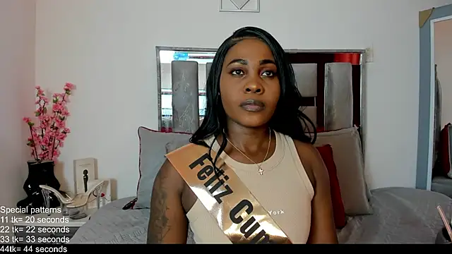 EmilyRooa1 online show from 06-24-26, 07:35